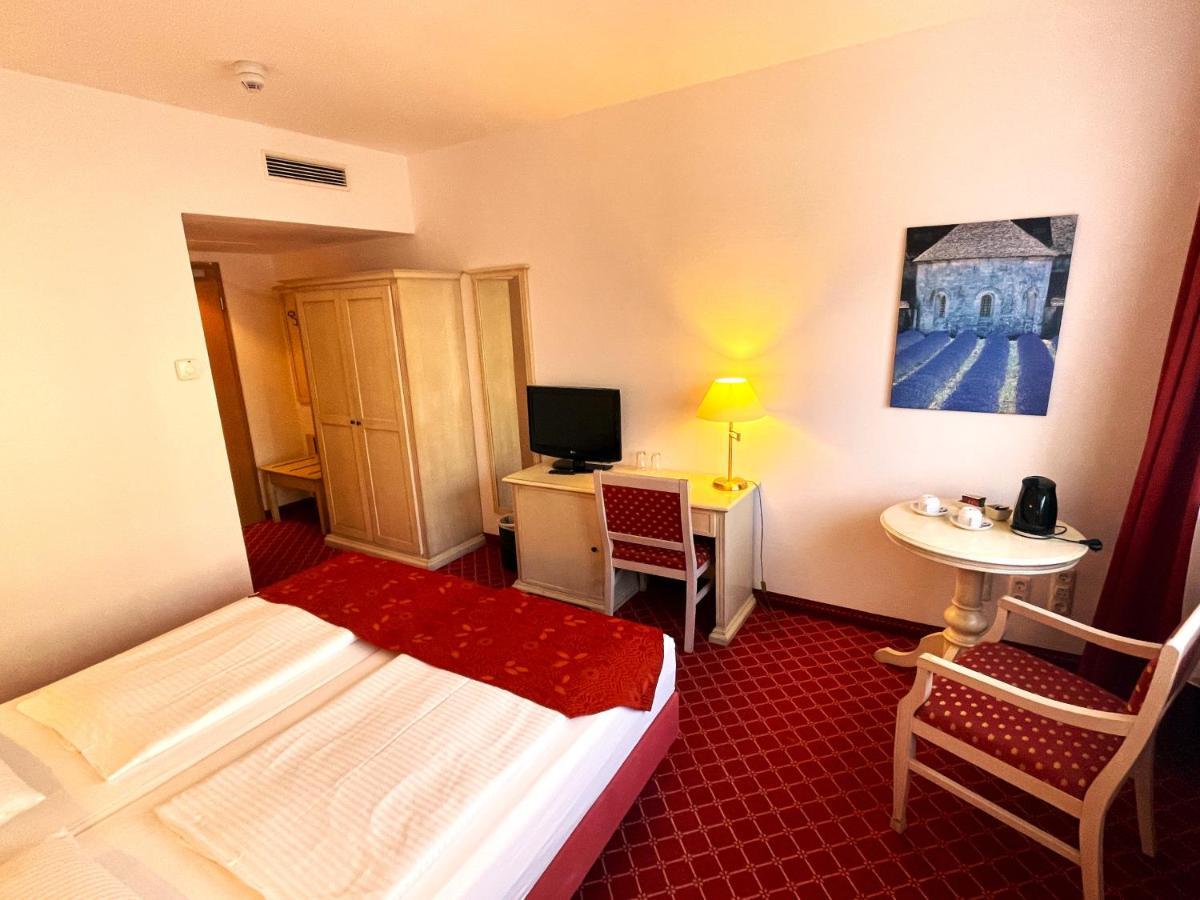 Mercure Hotel Chateau Berlin am Kurfürstendamm Exterior foto
