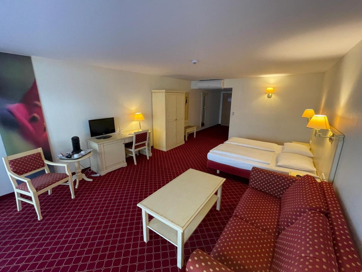 Mercure Hotel Chateau Berlin am Kurfürstendamm Exterior foto